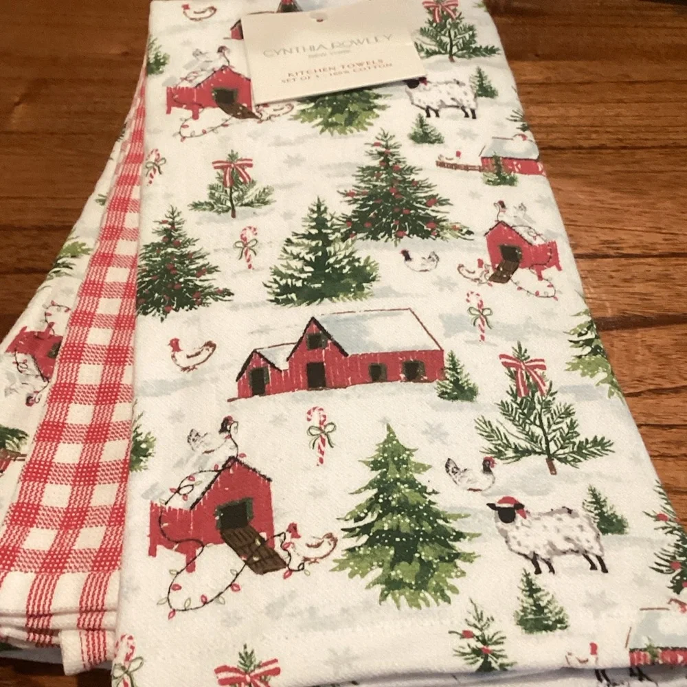 Cynthia Rowley Christmas Kitchen Towels. Set of 3.